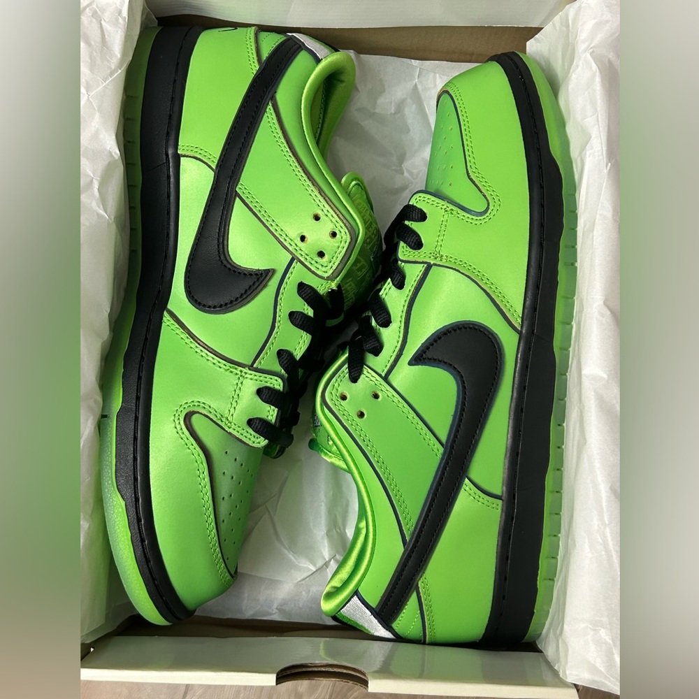 Nike SB Dunk Powerpuff Girls “Buttercup” Size 11.5M BRAND NEW!